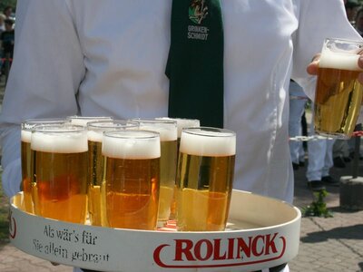 Frisches Bier kühlte die erhitzten Gemüter ab ...