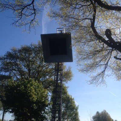 Wird mit Steinen auf Kartoffeln geworfen?